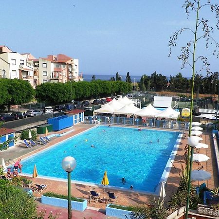 Pietre Nere Aparthotel Giardini-Naxos Kültér fotó