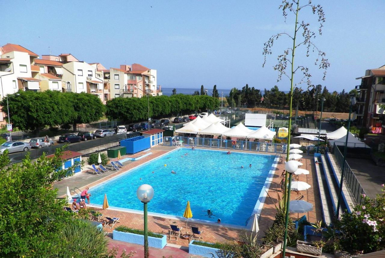 Pietre Nere Aparthotel Giardini-Naxos Kültér fotó