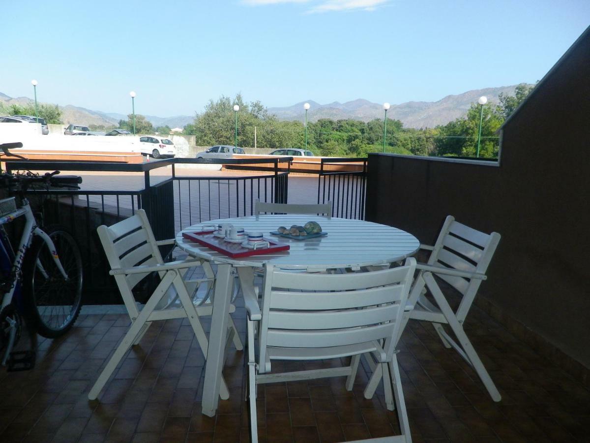 Pietre Nere Aparthotel Giardini-Naxos Kültér fotó