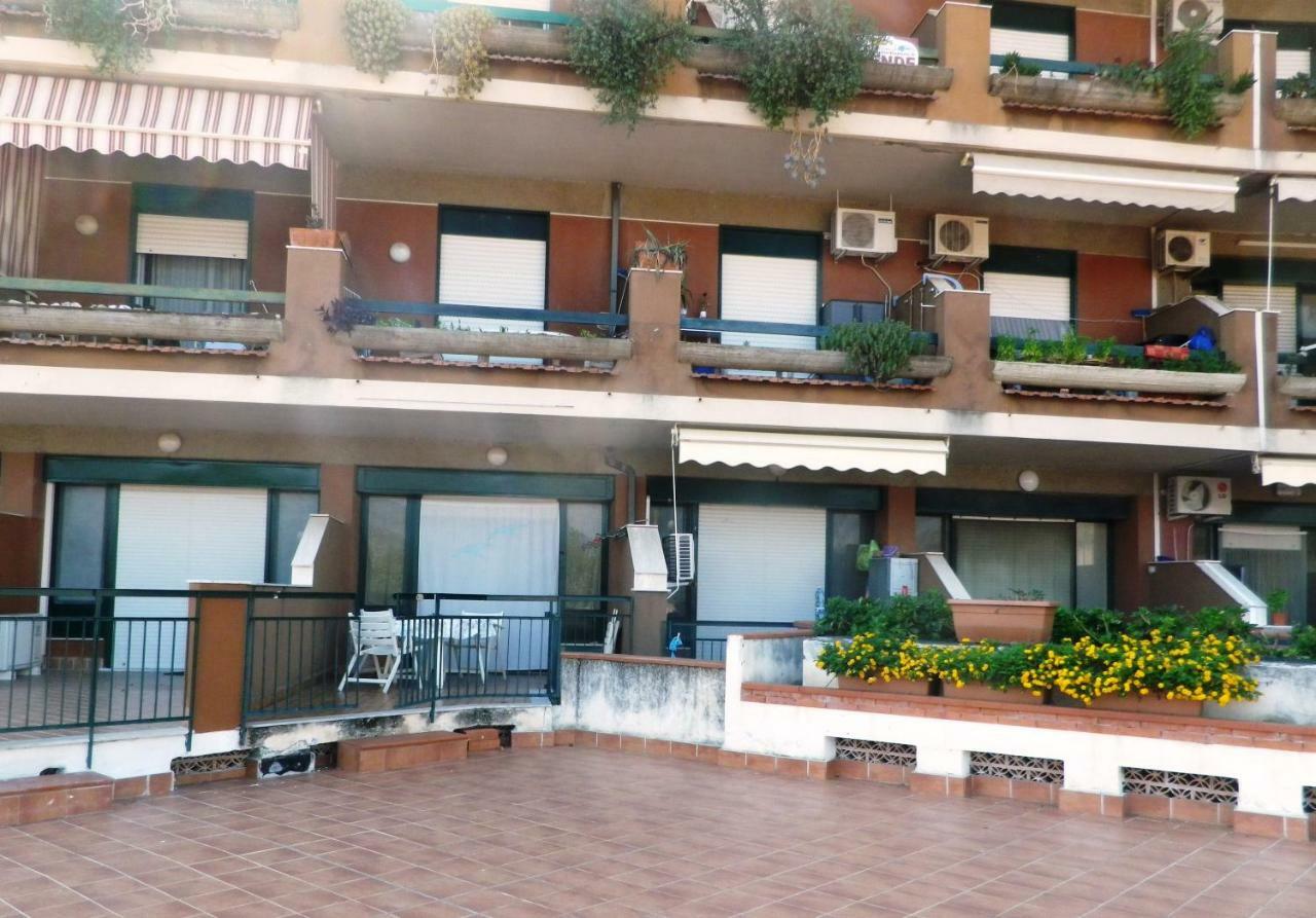 Pietre Nere Aparthotel Giardini-Naxos Kültér fotó